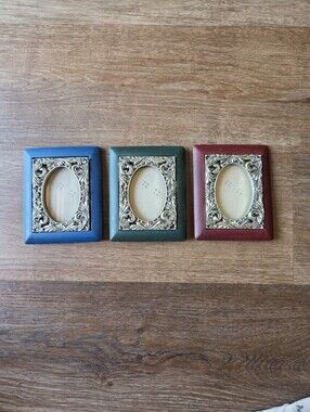 Vintage Set of 3 Wooden and Metal Ornate Floral Mini Picture Frames, wood